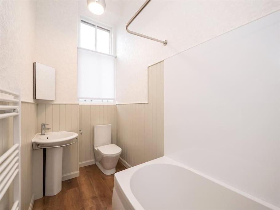 Beautiful & Bright 2 Bed Flat Murrayfield EDI Kültér fotó