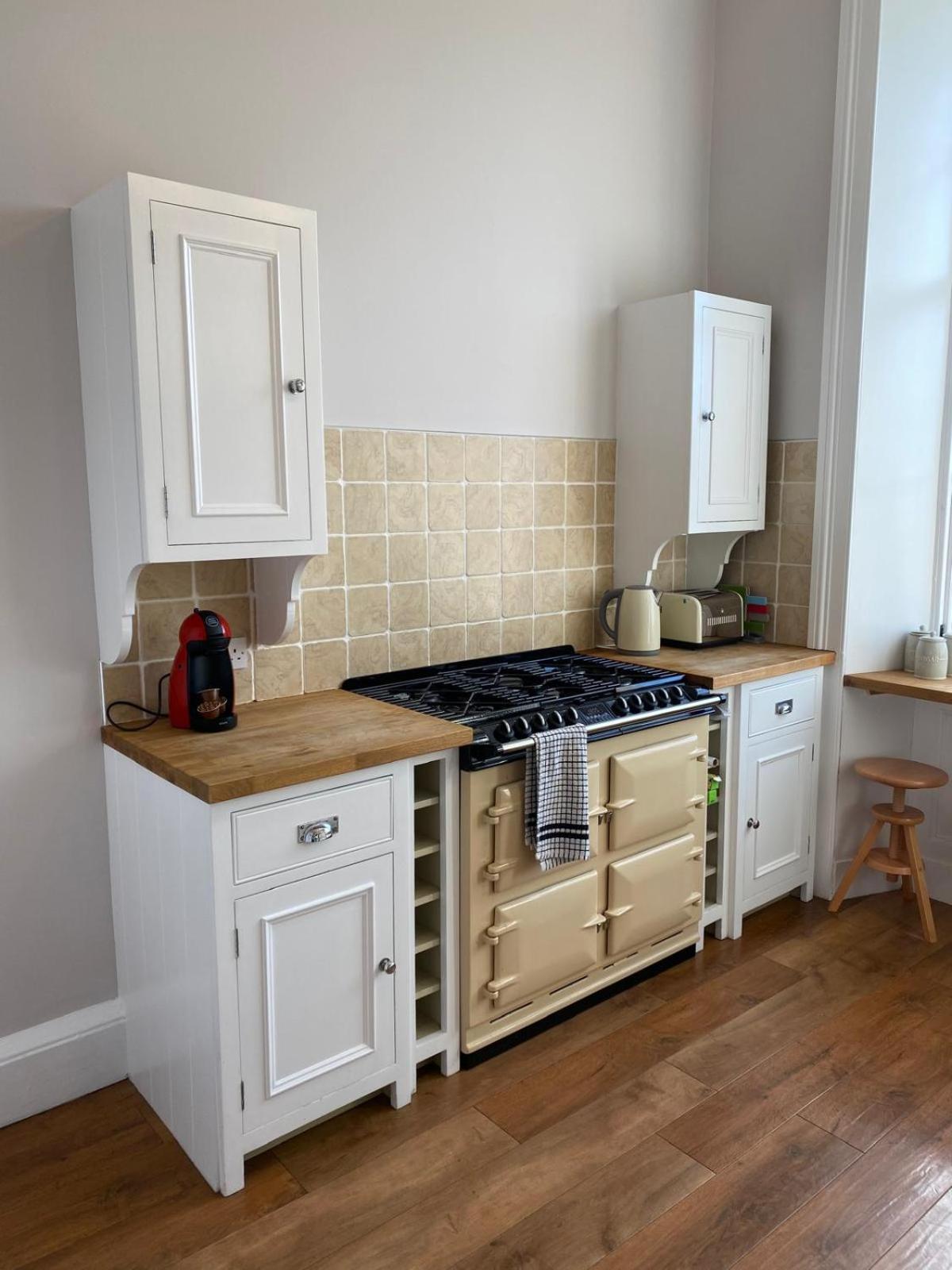 Beautiful & Bright 2 Bed Flat Murrayfield EDI Kültér fotó