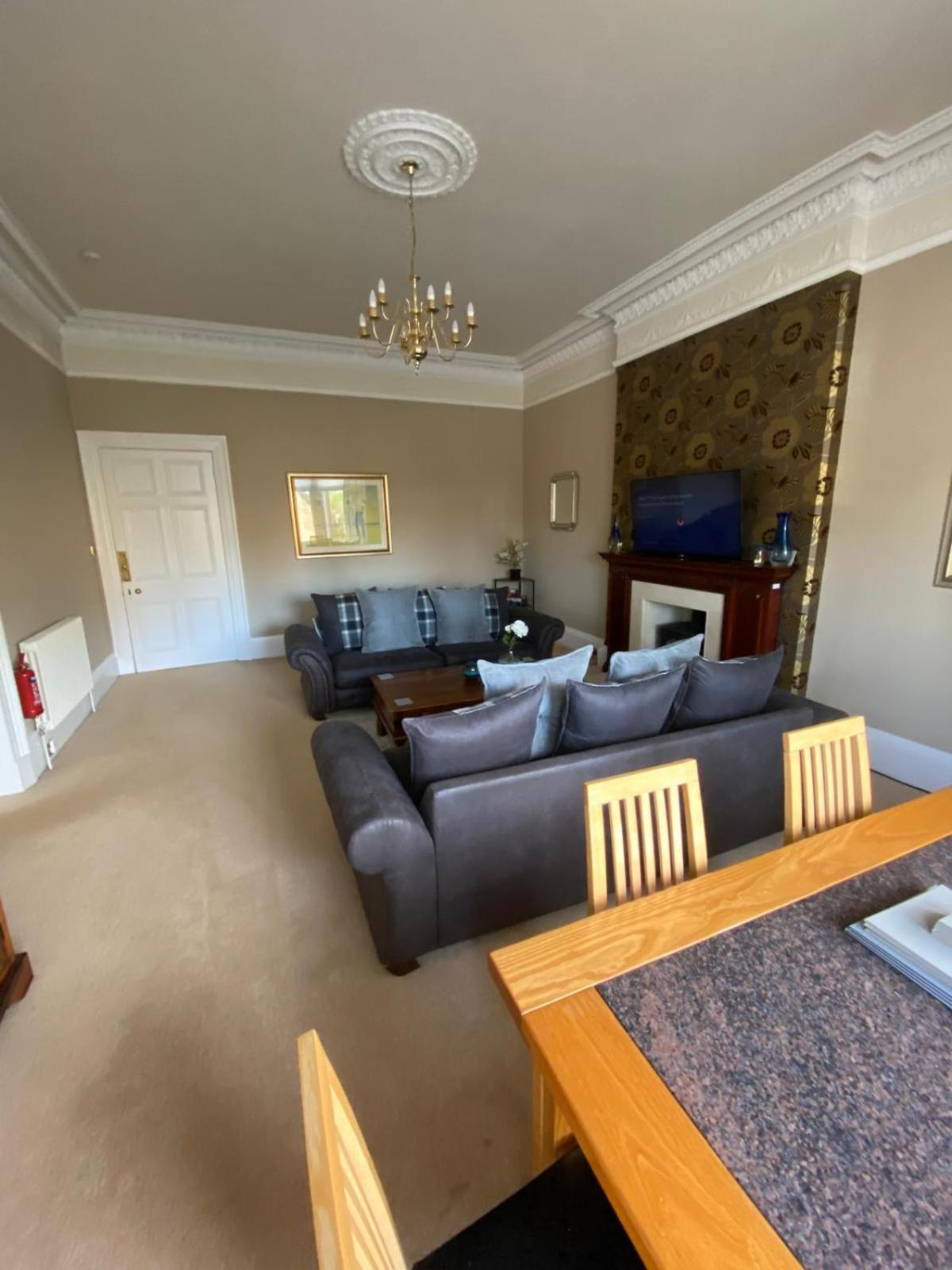 Beautiful & Bright 2 Bed Flat Murrayfield EDI Kültér fotó